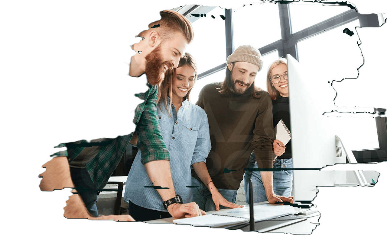 personas trabajando y sonriendo